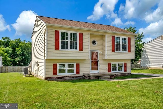 8006 BLOSSOM WOOD CT, Fredericksburg, VA 22407