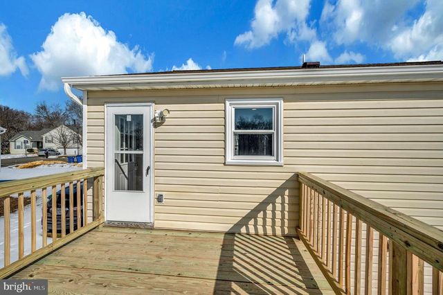 8006 BLOSSOM WOOD CT, Fredericksburg, VA 22407