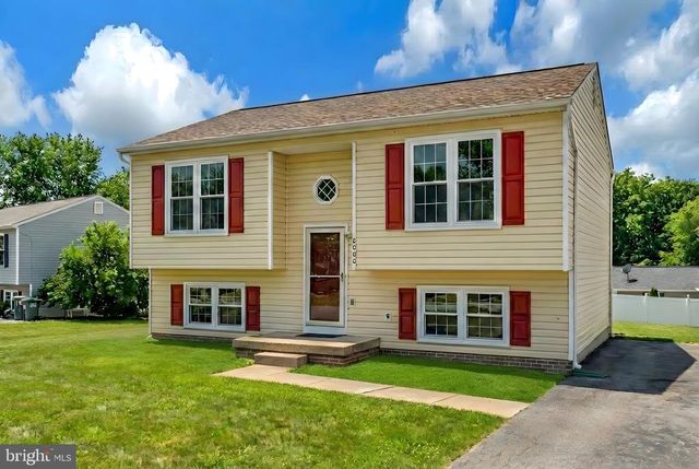 8006 BLOSSOM WOOD CT, Fredericksburg, VA 22407