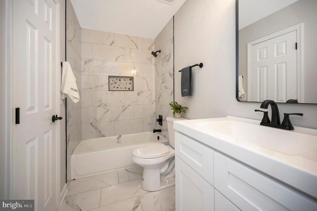 8006 BLOSSOM WOOD CT, Fredericksburg, VA 22407