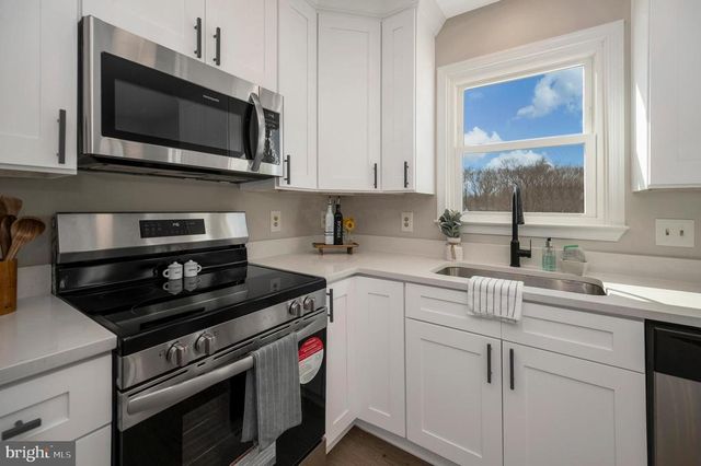 8006 BLOSSOM WOOD CT, Fredericksburg, VA 22407