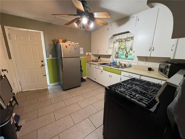 7200 Indiana Avenue, Kansas City, MO 64132