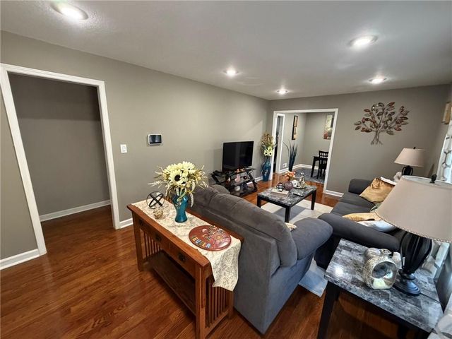 7200 Indiana Avenue, Kansas City, MO 64132
