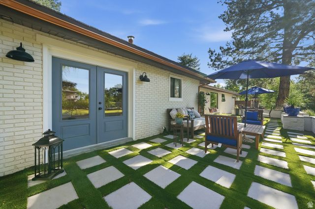 5 APPLE HILL CIR, Sandy, UT 84092