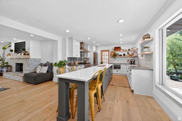 5 APPLE HILL CIR, Sandy, UT 84092