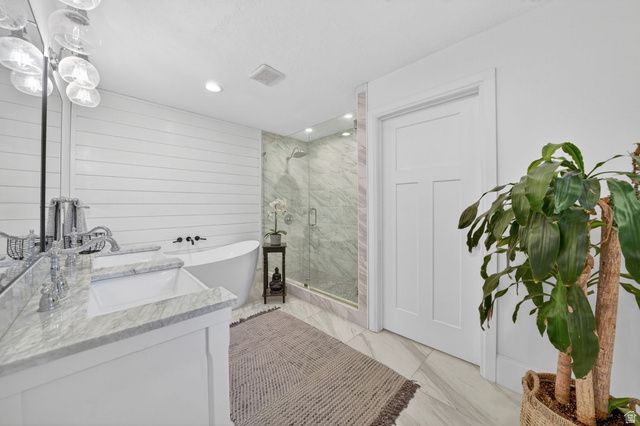 5 APPLE HILL CIR, Sandy, UT 84092