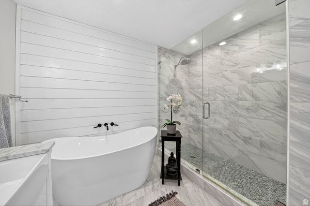 5 APPLE HILL CIR, Sandy, UT 84092