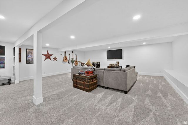 5 APPLE HILL CIR, Sandy, UT 84092
