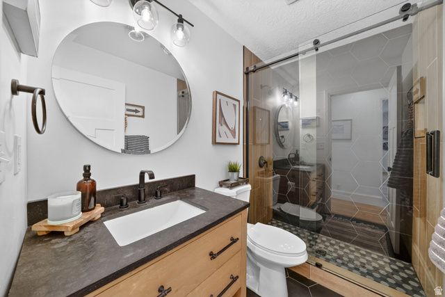 5 APPLE HILL CIR, Sandy, UT 84092