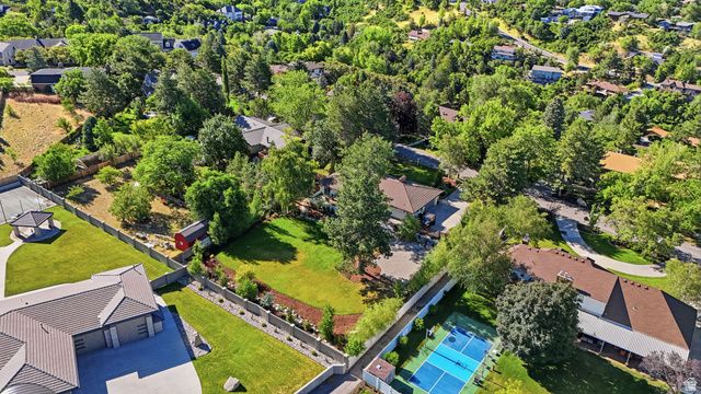 5 APPLE HILL CIR, Sandy, UT 84092