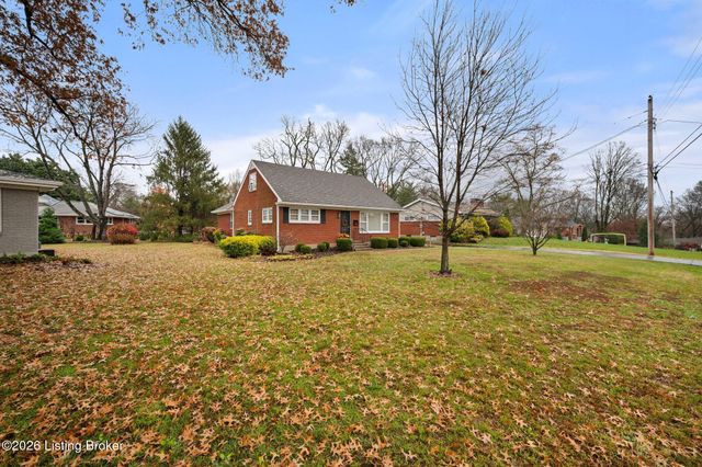 27 Chamberry Cir, Louisville, KY 40207