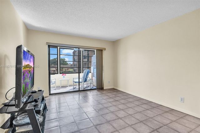10444 NW 30th Court 204, Sunrise, FL 33322