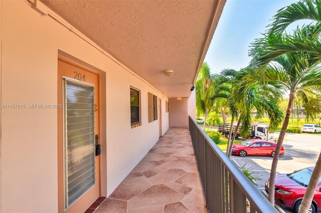 10444 NW 30th Court 204, Sunrise, FL 33322