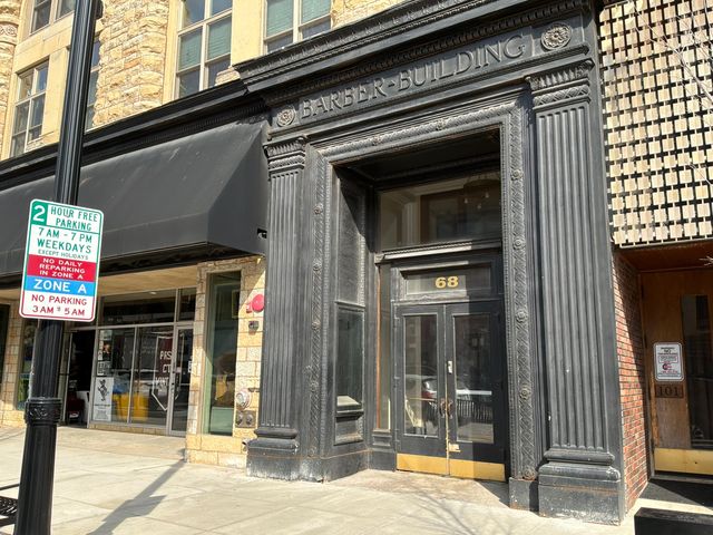 224 Cass Street Store, Joliet, IL 60432