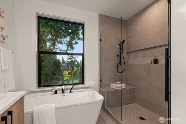 8011 131st Place NE, Kirkland, WA 98033