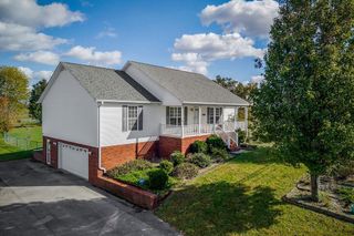 1520 Hawkins Crawford Rd, Cookeville, TN 38501