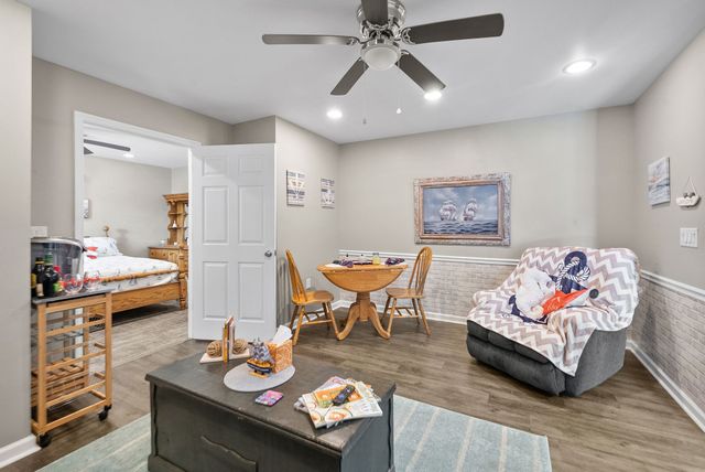 997 Grassland Chase Dr, Gallatin, TN 37066