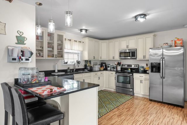 997 Grassland Chase Dr, Gallatin, TN 37066