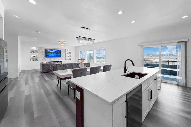 860 NW Frescott Circle, Waukee, IA 50263