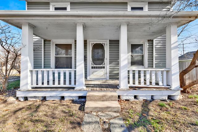 818 Ohio St, Augusta, KS 67010