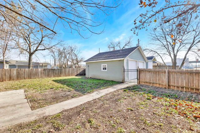 818 Ohio St, Augusta, KS 67010