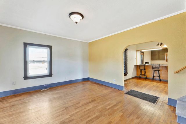 818 Ohio St, Augusta, KS 67010