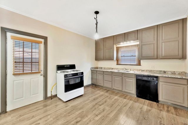 818 Ohio St, Augusta, KS 67010