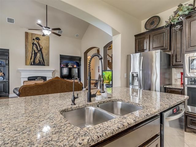 9101 NW 86th Court, Yukon, OK 73099