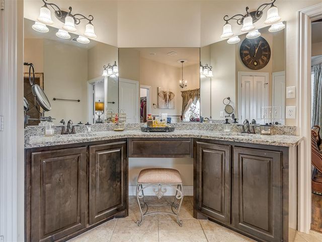 9101 NW 86th Court, Yukon, OK 73099