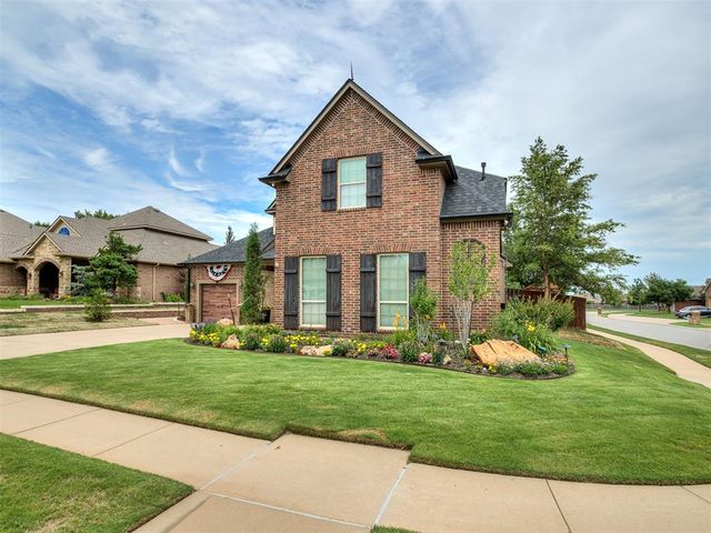9101 NW 86th Court, Yukon, OK 73099