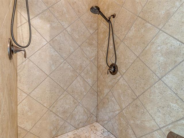 9101 NW 86th Court, Yukon, OK 73099