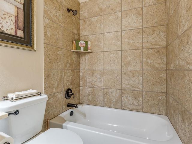 9101 NW 86th Court, Yukon, OK 73099