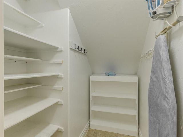 9101 NW 86th Court, Yukon, OK 73099