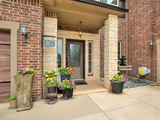 9101 NW 86th Court, Yukon, OK 73099