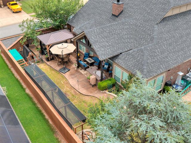 9101 NW 86th Court, Yukon, OK 73099
