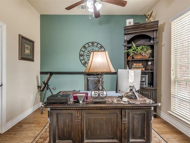 9101 NW 86th Court, Yukon, OK 73099