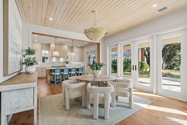 803 Bayshore Dr, Pensacola, FL 32507