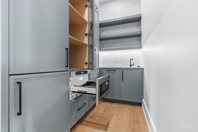 803 Bayshore Dr, Pensacola, FL 32507