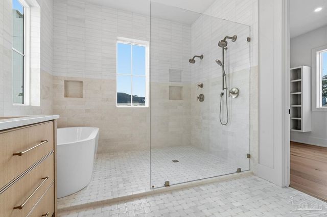 803 Bayshore Dr, Pensacola, FL 32507