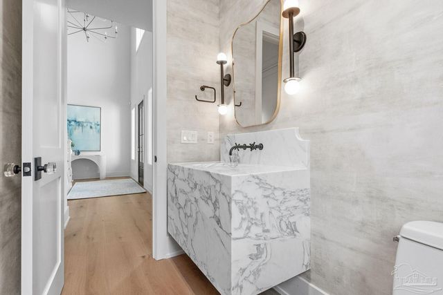 803 Bayshore Dr, Pensacola, FL 32507