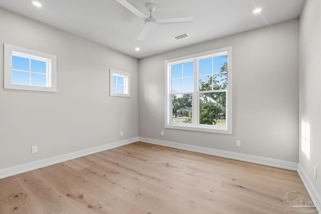 803 Bayshore Dr, Pensacola, FL 32507