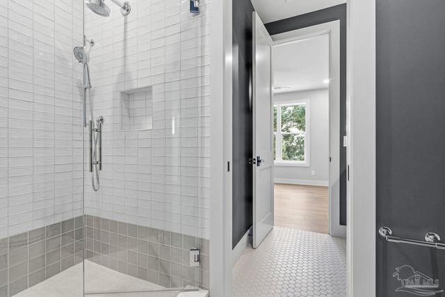 803 Bayshore Dr, Pensacola, FL 32507