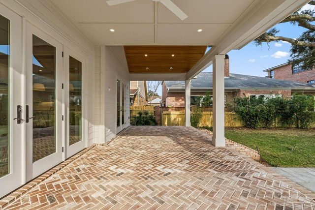 803 Bayshore Dr, Pensacola, FL 32507