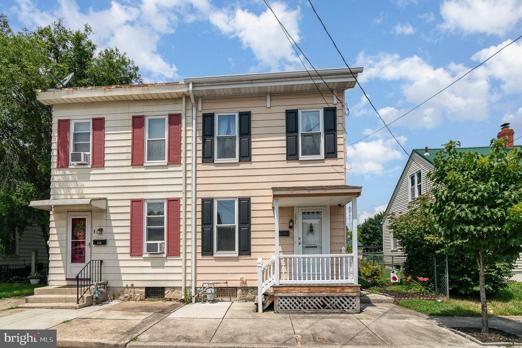 151 D ST, Carlisle, PA 17013