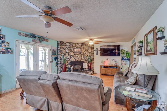 6712 Noah Avenue, Bakersfield, CA 93308