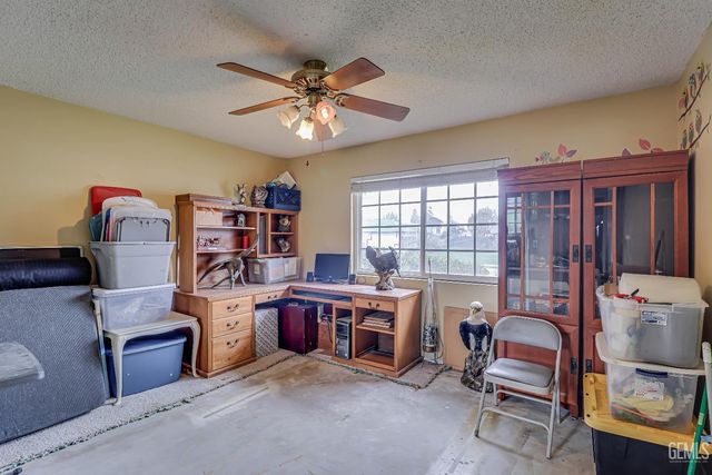 6712 Noah Avenue, Bakersfield, CA 93308