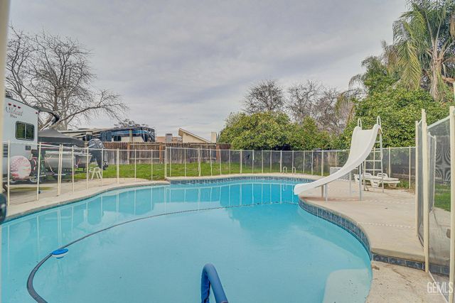 6712 Noah Avenue, Bakersfield, CA 93308