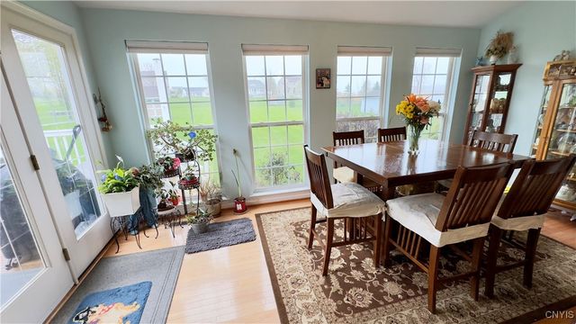 4757 Manor Hill Dr, Onondaga, NY 13215