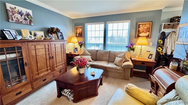 4757 Manor Hill Dr, Onondaga, NY 13215