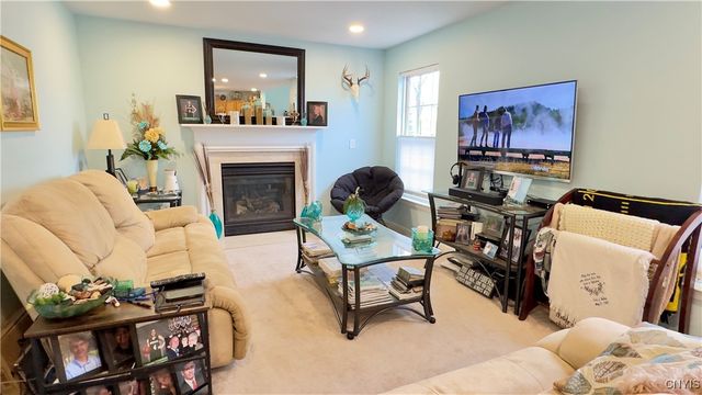 4757 Manor Hill Dr, Onondaga, NY 13215